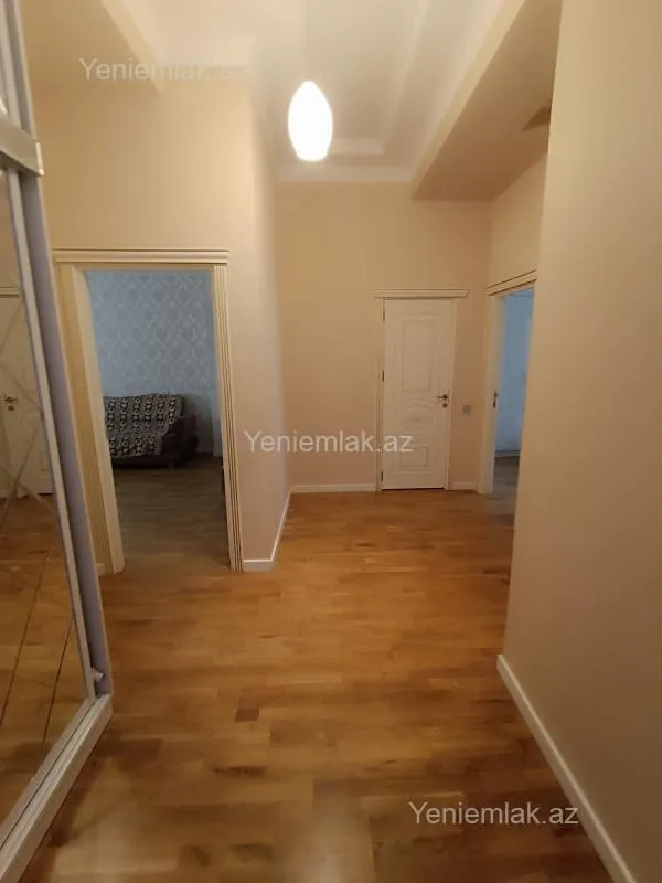 Satılır 3 otaqlı yeni tikili 97 m²