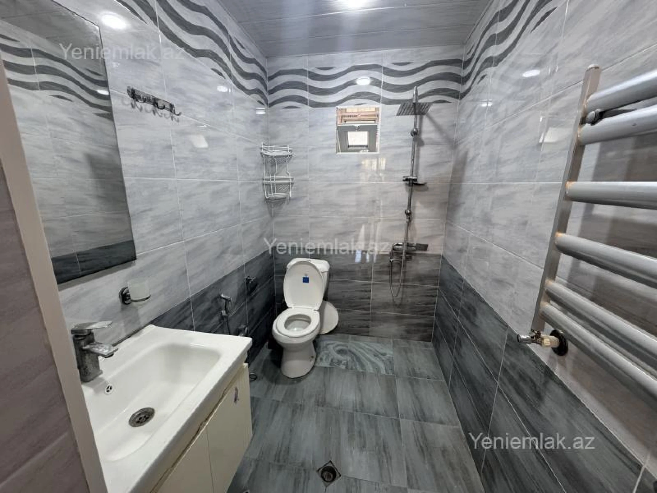 Satılır 4 otaqlı həyət evi 120 m²