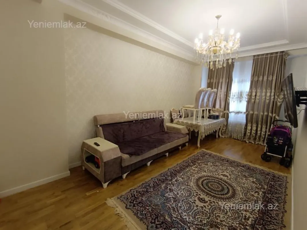 Satılır 3 otaqlı yeni tikili 100 m²