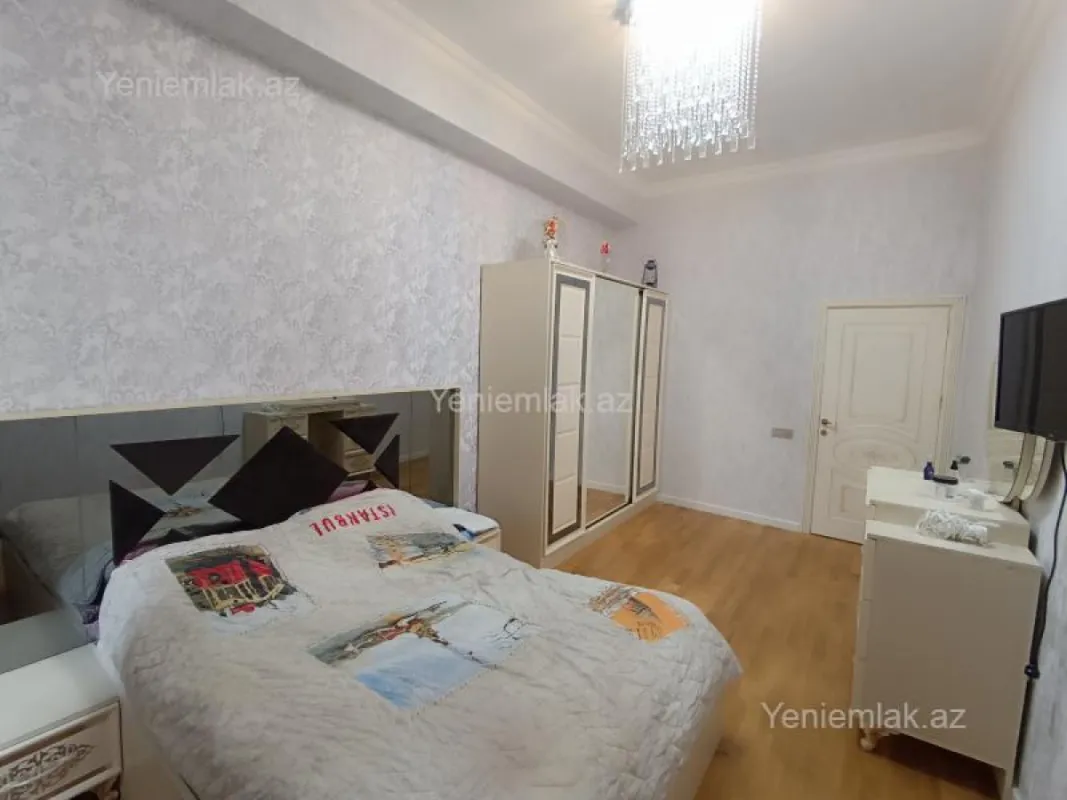 Satılır 3 otaqlı yeni tikili 100 m²