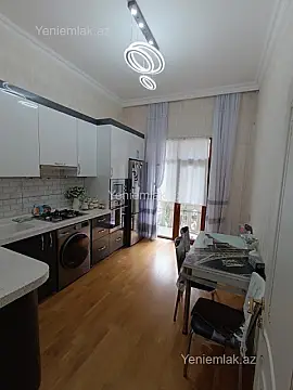 Satılır 3 otaqlı yeni tikili 100 m²