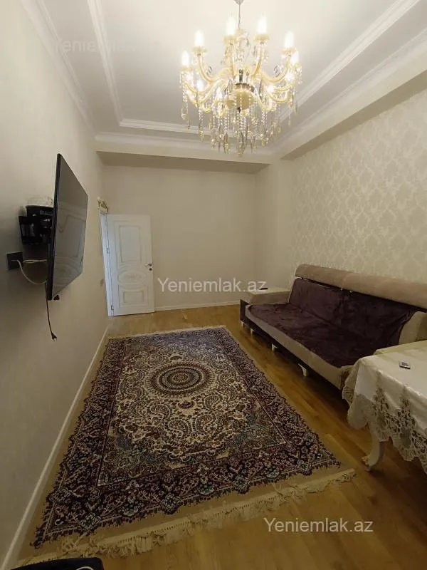 Satılır 3 otaqlı yeni tikili 100 m²