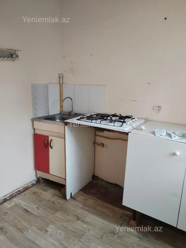 Satılır 3 otaqlı köhnə tikili 65 m²