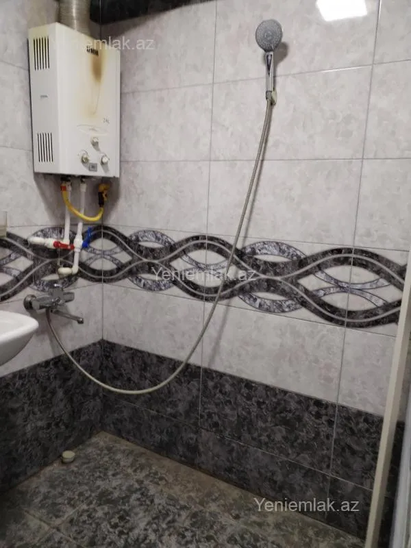 Satılır 3 otaqlı köhnə tikili 65 m²