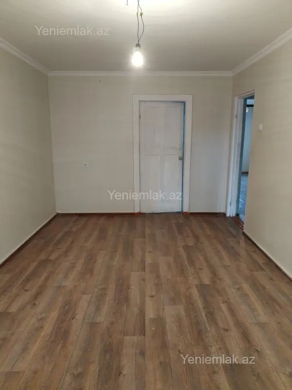 Satılır 3 otaqlı köhnə tikili 65 m²