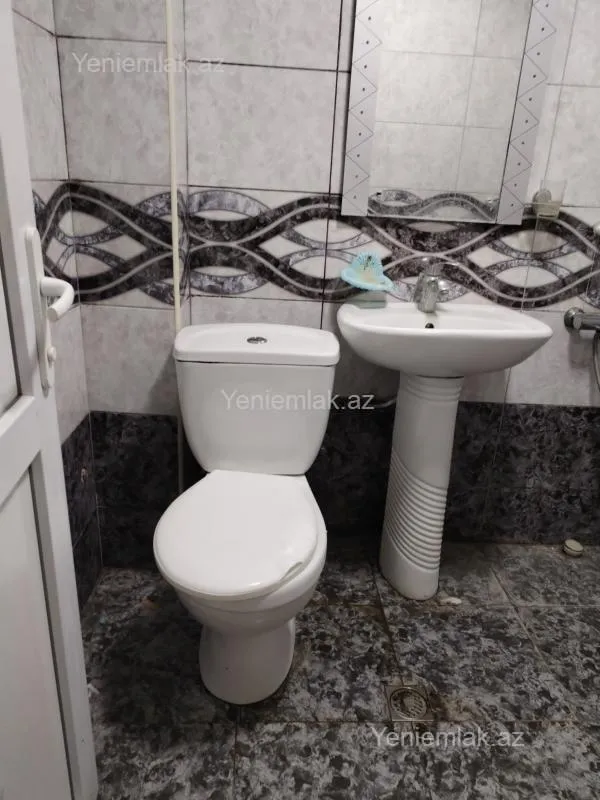 Satılır 3 otaqlı köhnə tikili 65 m²