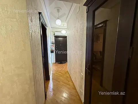 Satılır 3 otaqlı yeni tikili 75 m²