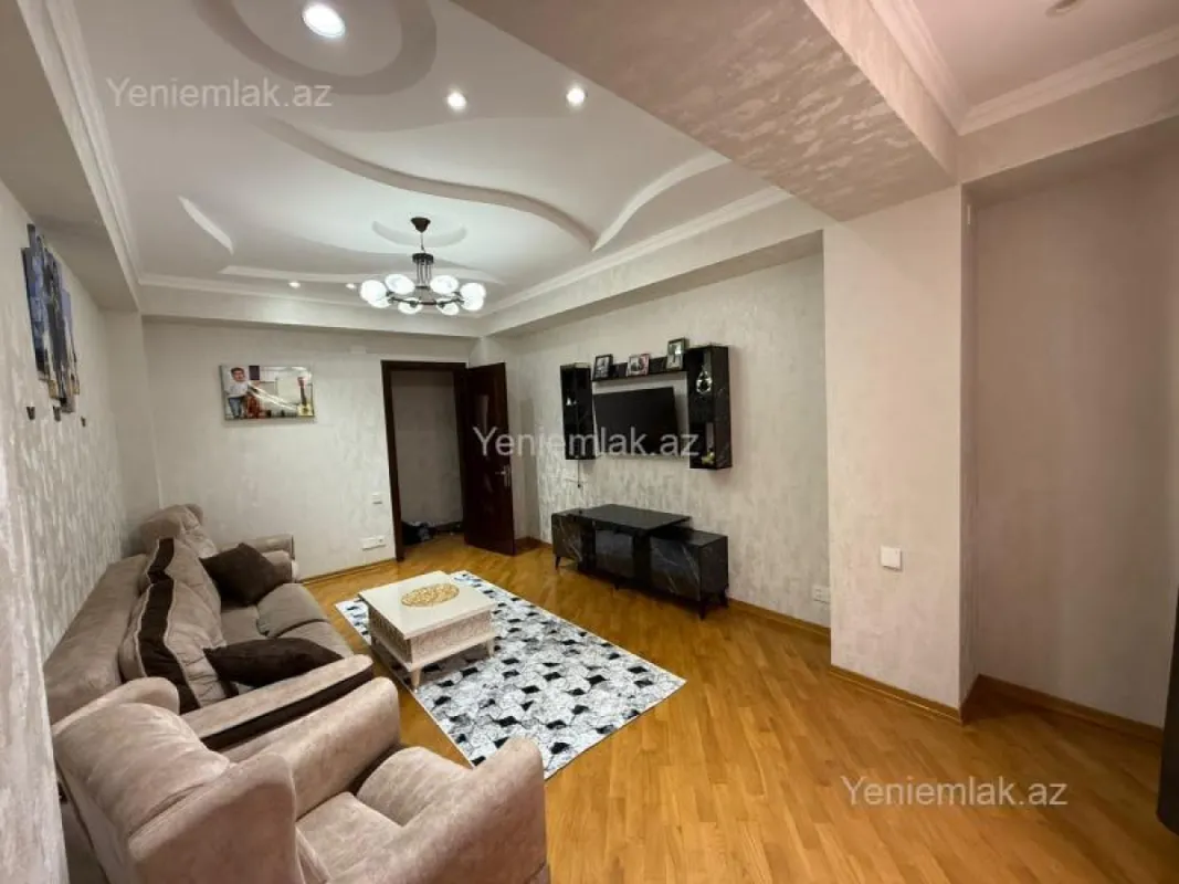 Satılır 3 otaqlı yeni tikili 75 m²