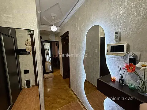 Satılır 3 otaqlı yeni tikili 75 m²