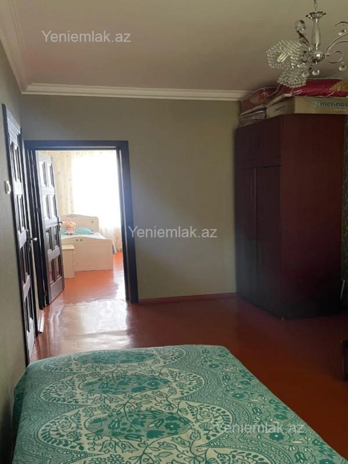 Satılır 3 otaqlı köhnə tikili 71.8 m²