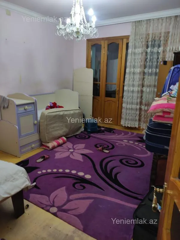 Satılır 3 otaqlı köhnə tikili 71.8 m²