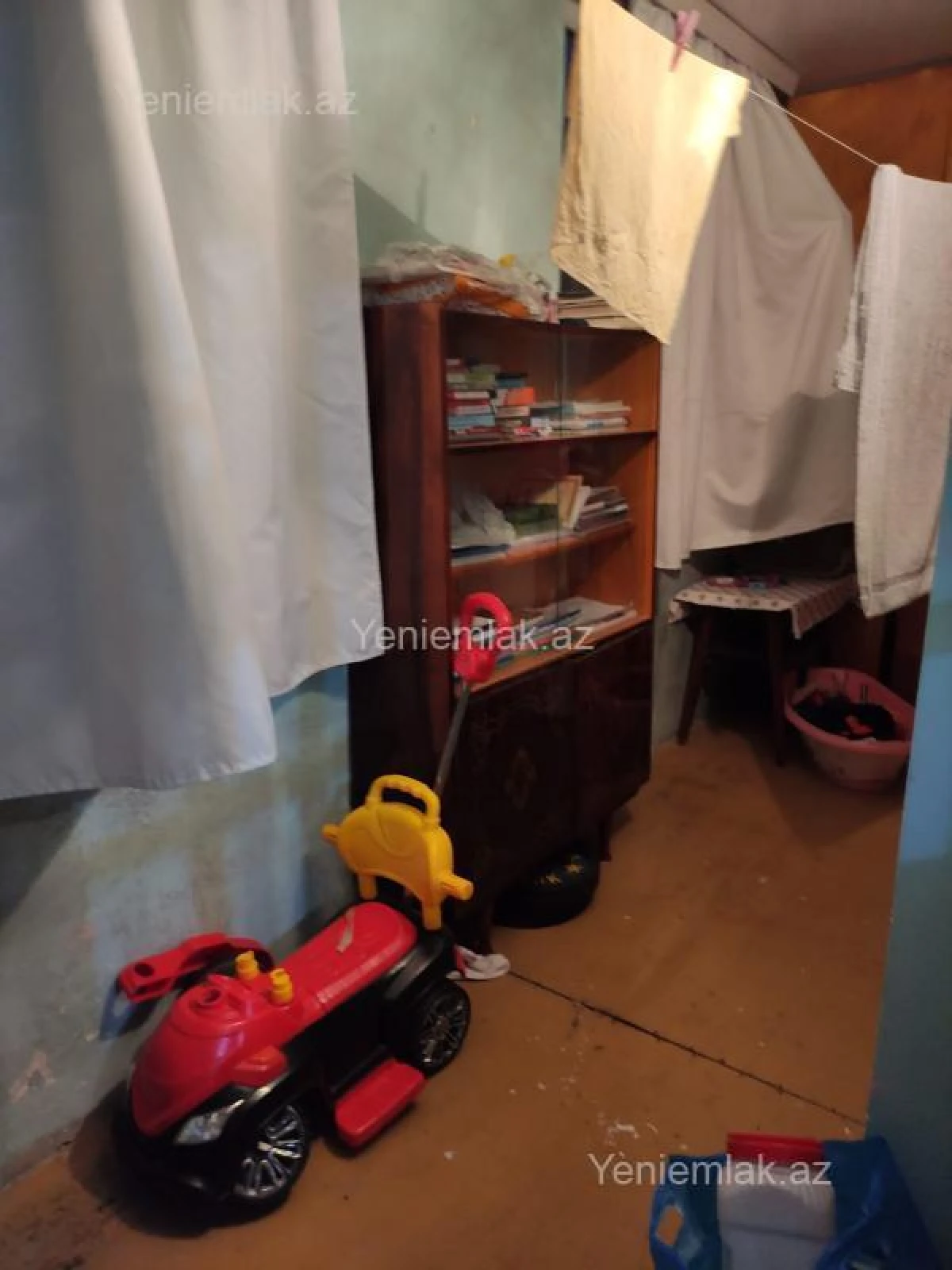 Satılır 3 otaqlı köhnə tikili 71.8 m²