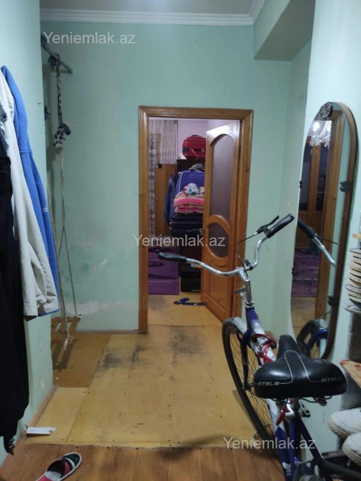 Satılır 3 otaqlı köhnə tikili 71.8 m²