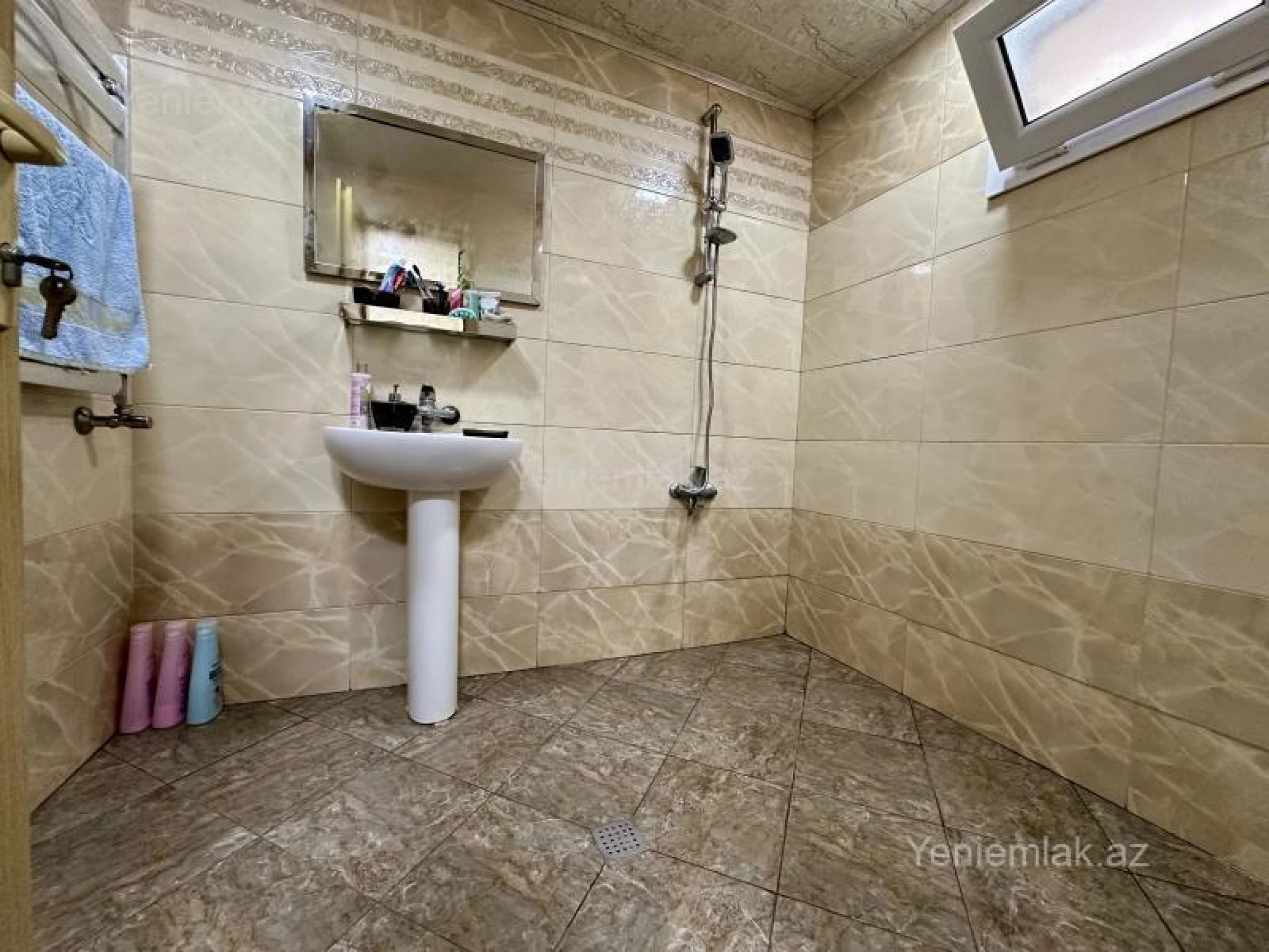 Satılır 4 otaqlı həyət evi 110 m²
