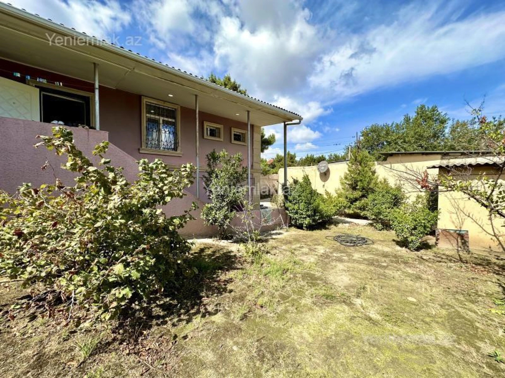 Satılır 4 otaqlı həyət evi 110 m²