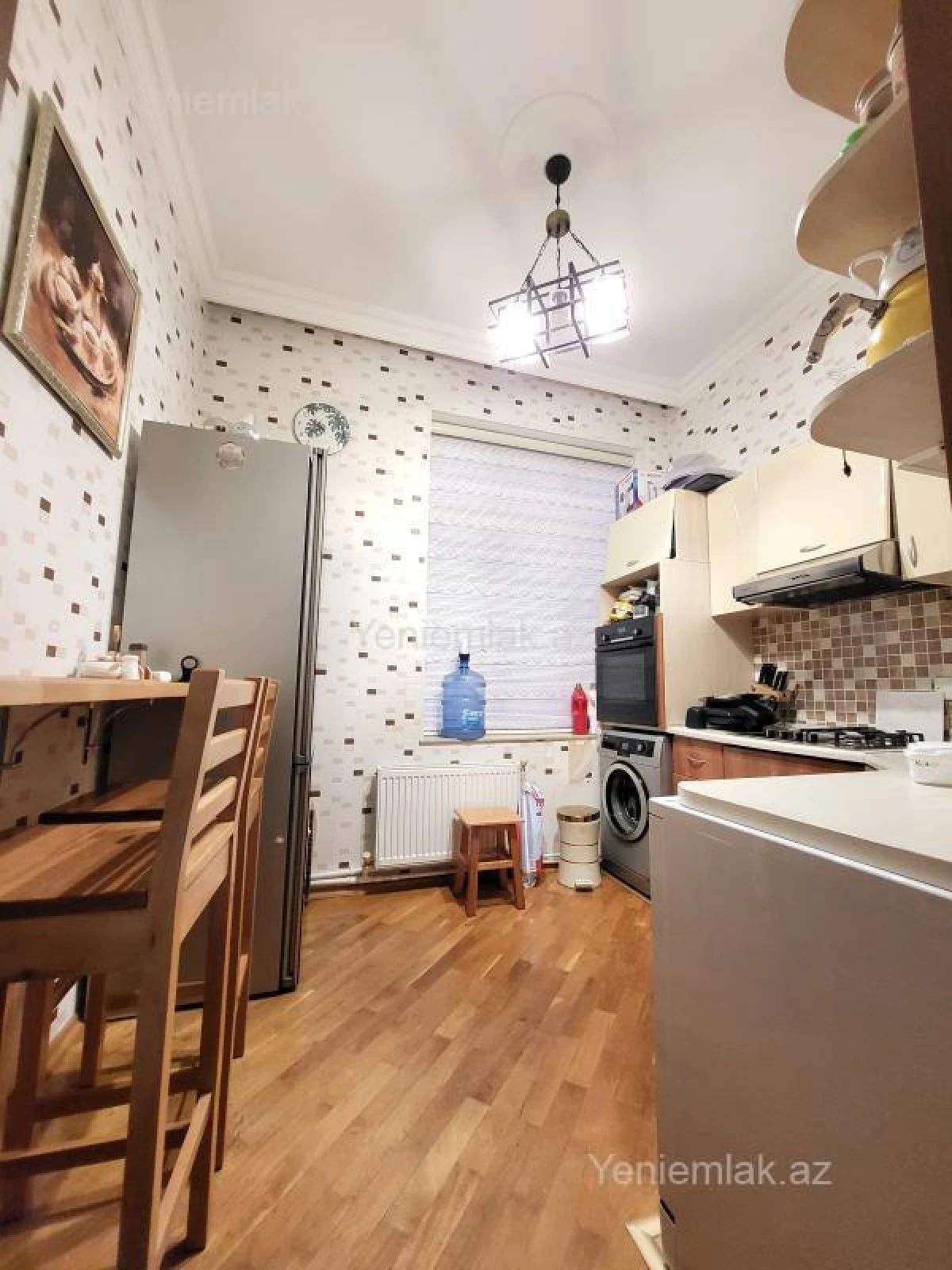 Satılır 2 otaqlı köhnə tikili 56 m²