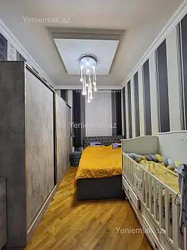 Satılır 2 otaqlı köhnə tikili 56 m²