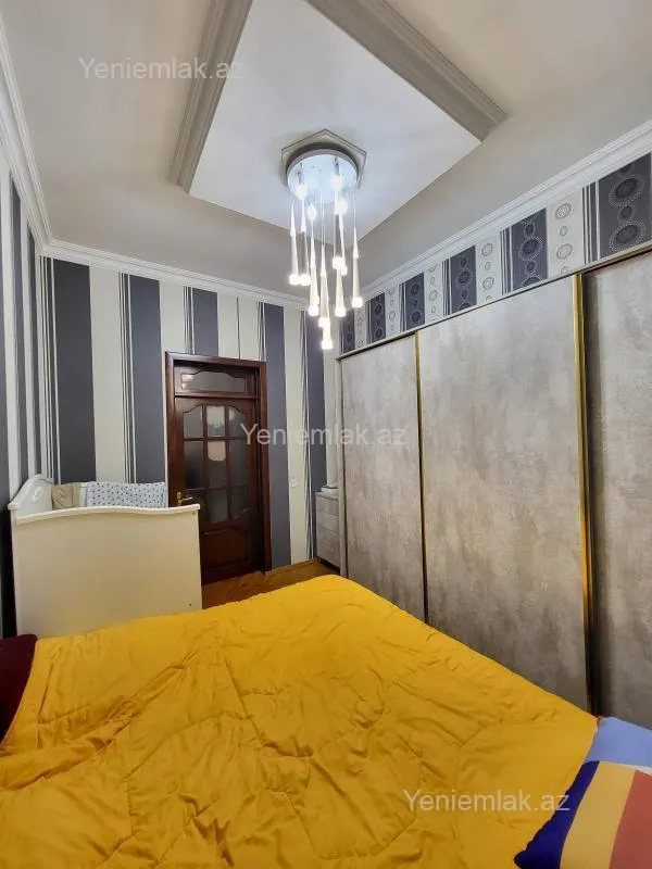 Satılır 2 otaqlı köhnə tikili 56 m²