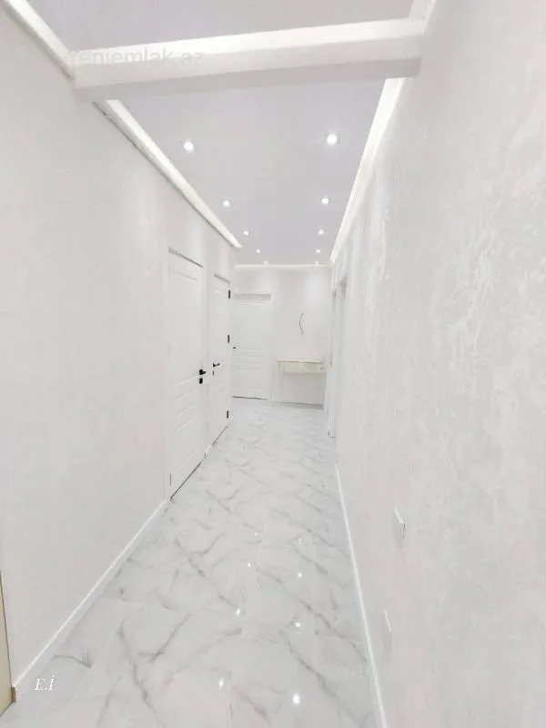 Satılır 3 otaqlı köhnə tikili 72 m²