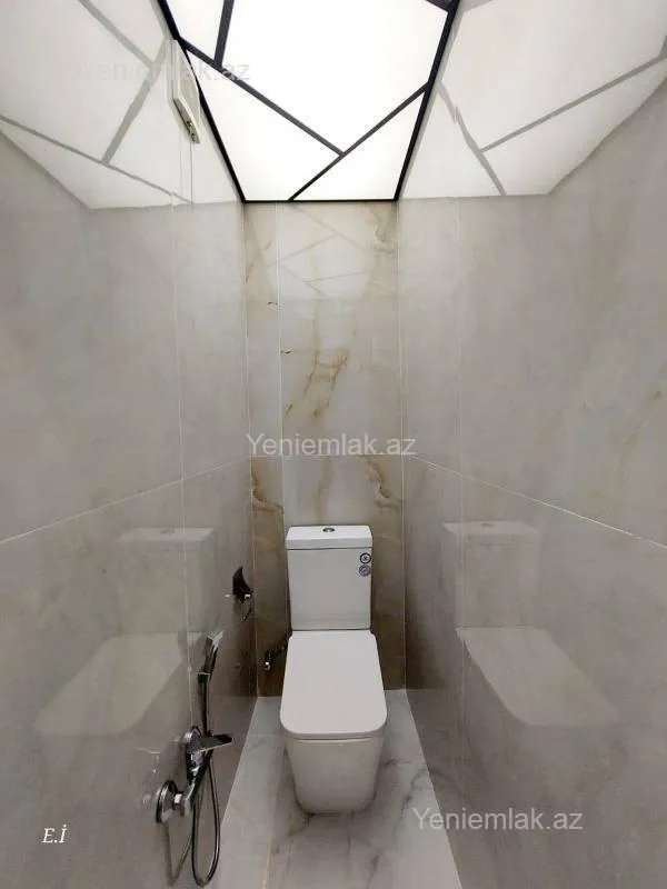 Satılır 3 otaqlı köhnə tikili 72 m²