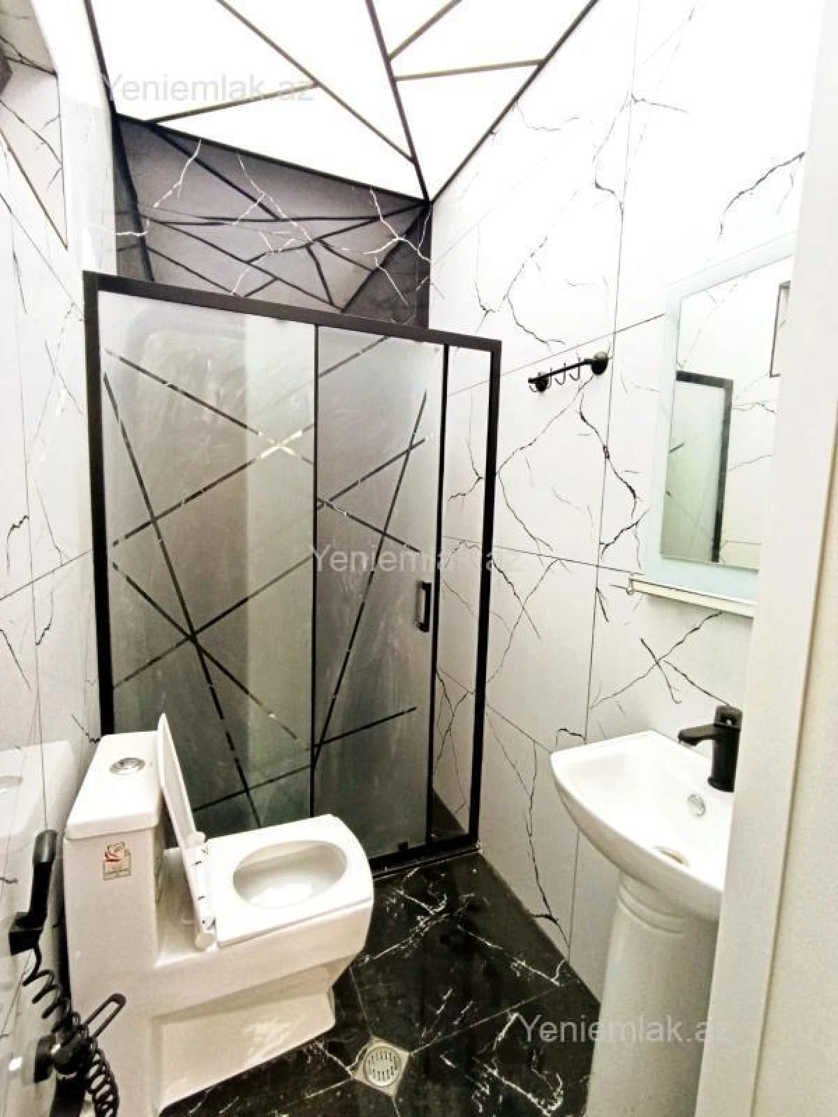 Satılır 4 otaqlı həyət evi 100 m²