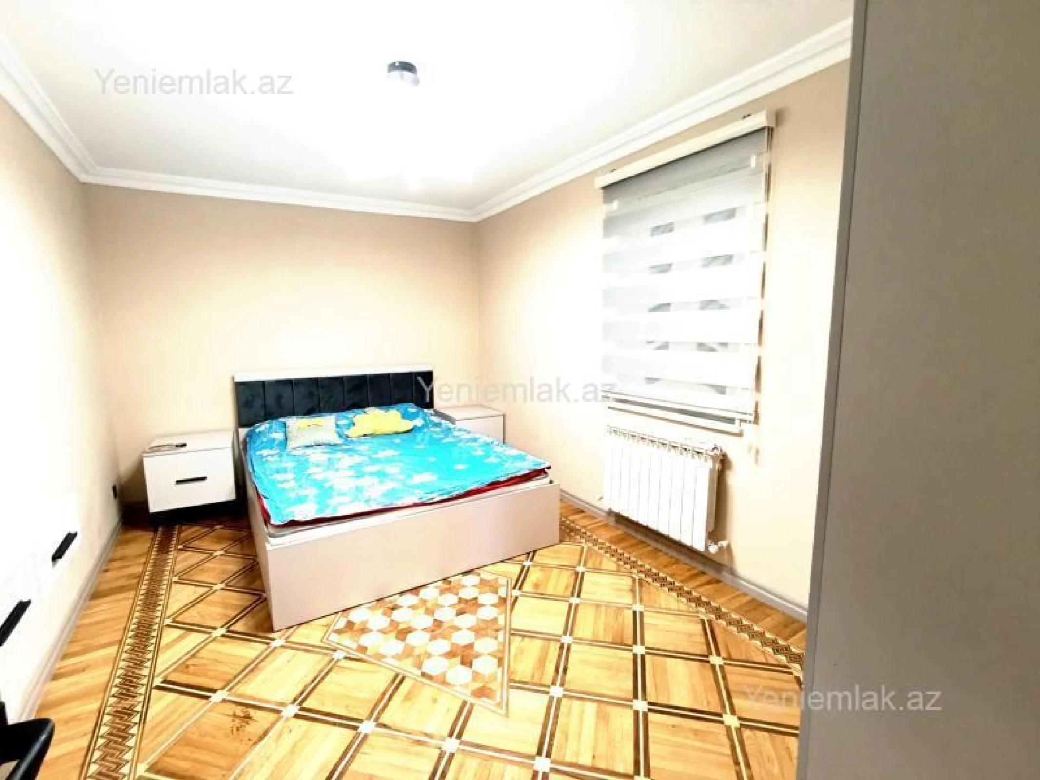 Satılır 6 otaqlı həyət evi 250 m²