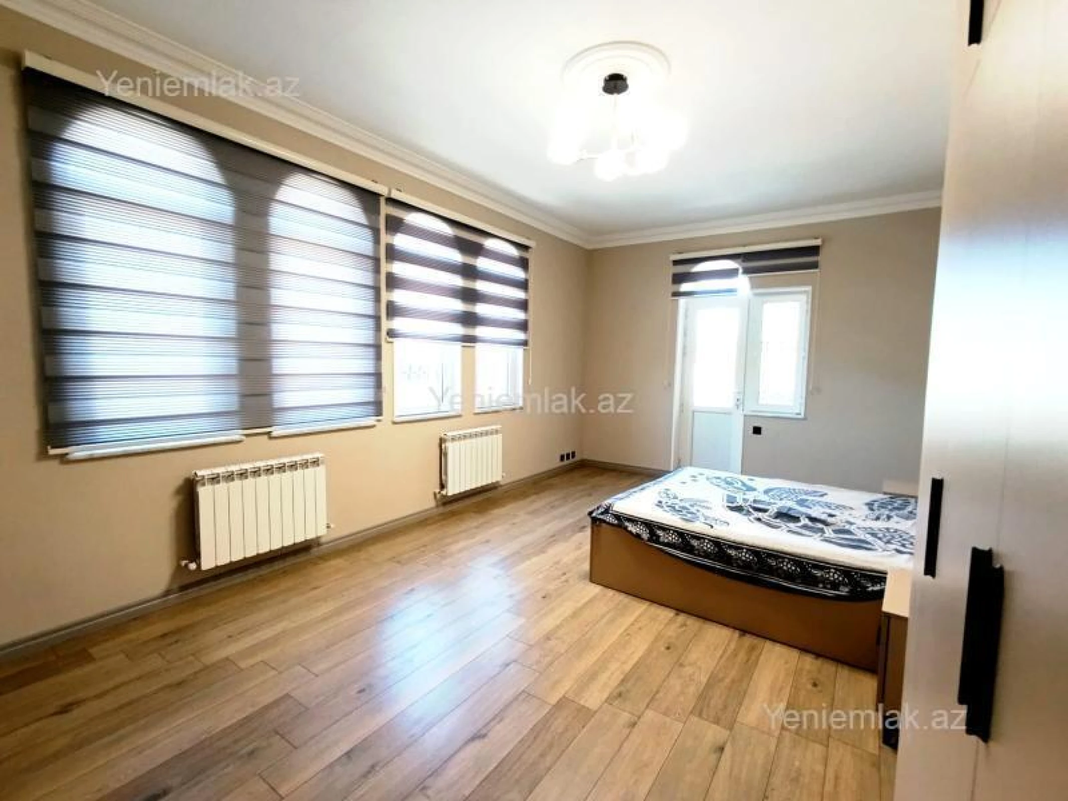 Satılır 6 otaqlı həyət evi 250 m²