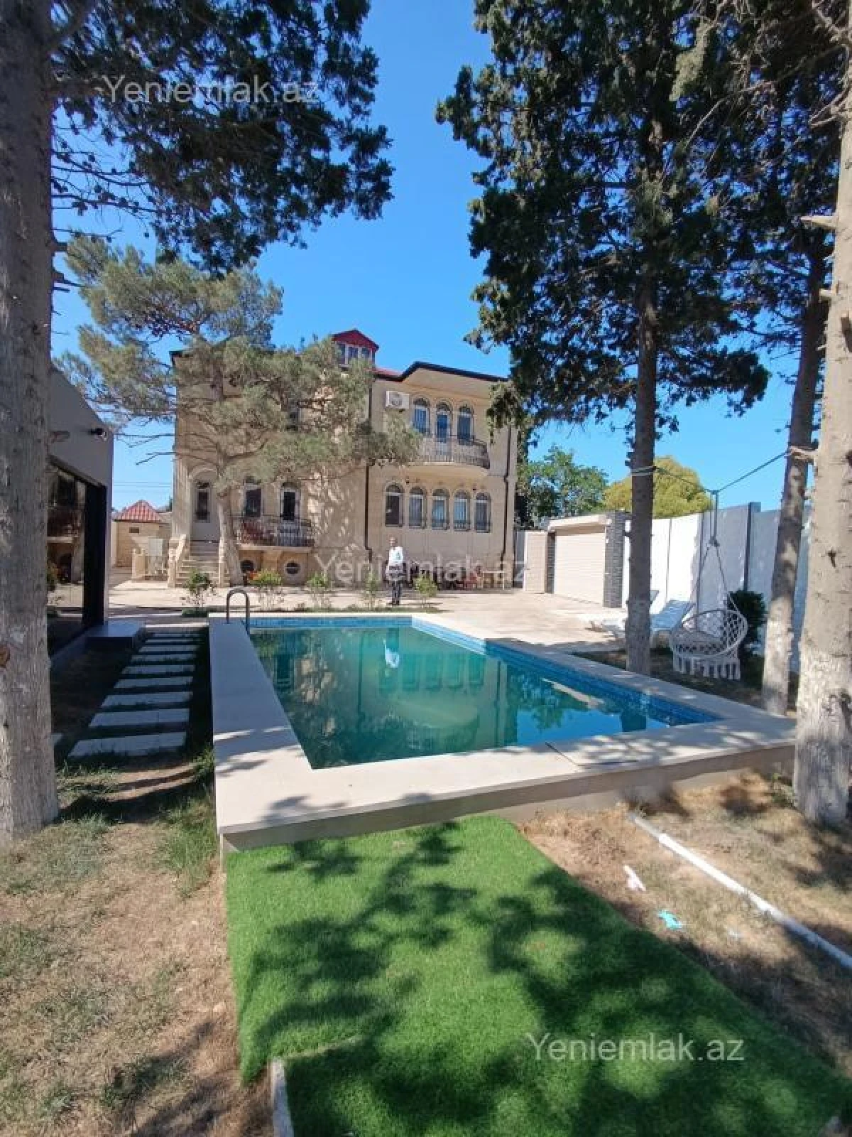 Satılır 6 otaqlı həyət evi 250 m²