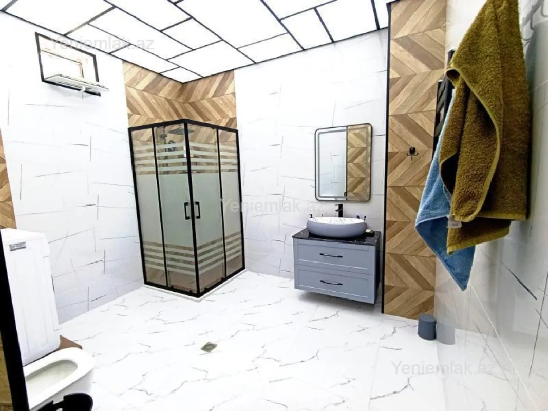 Satılır 6 otaqlı həyət evi 250 m²