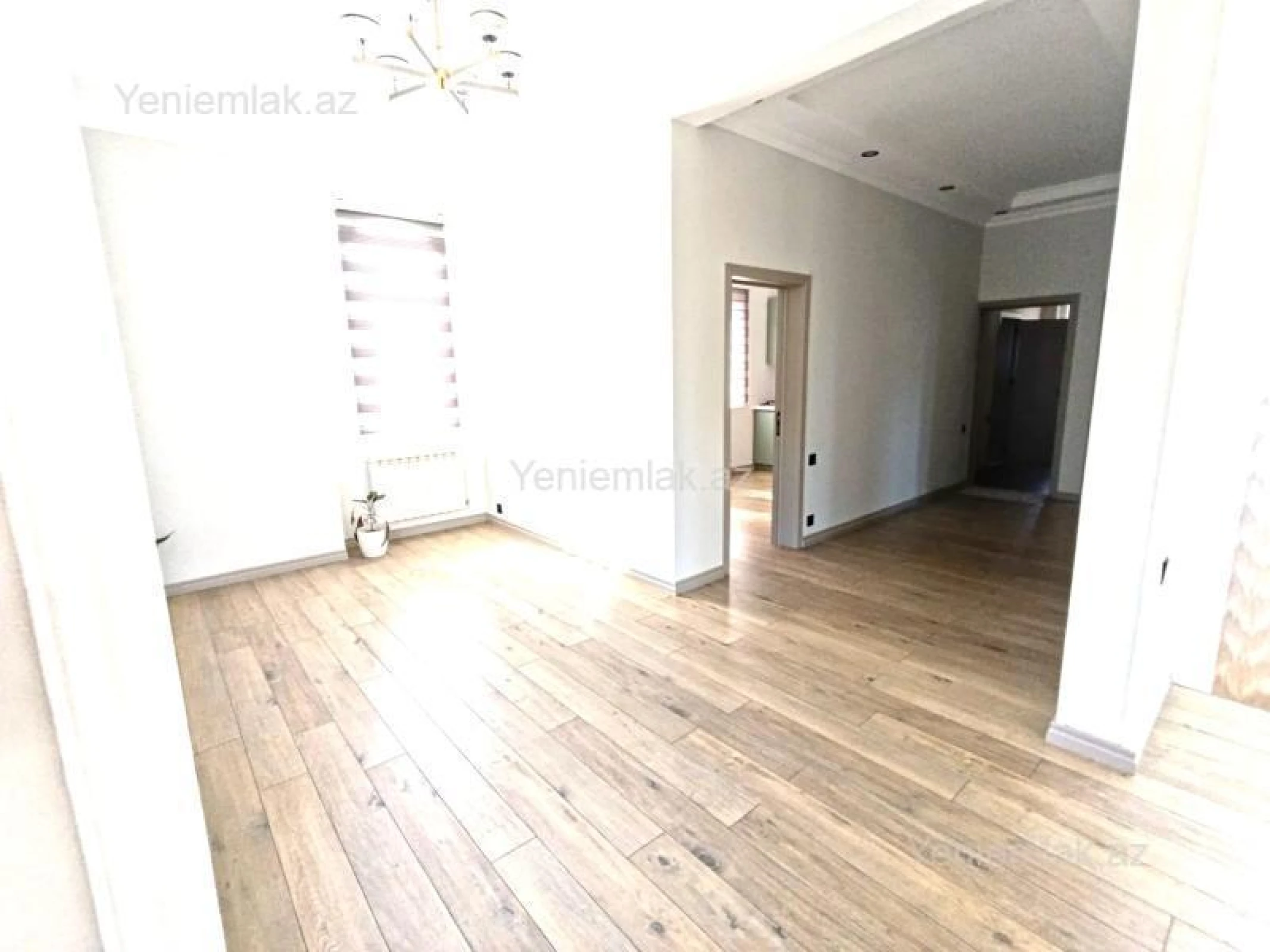 Satılır 6 otaqlı həyət evi 250 m²