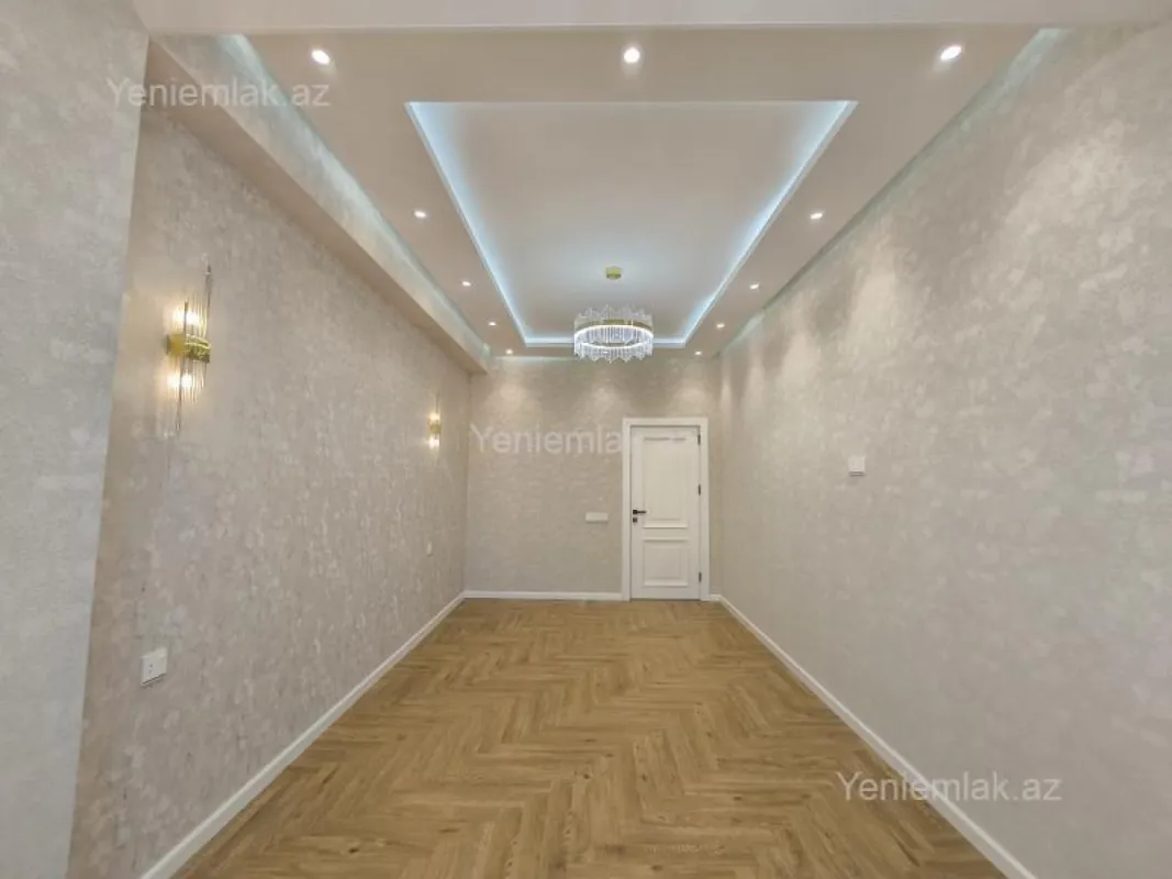 Satılır 3 otaqlı yeni tikili 130 m²