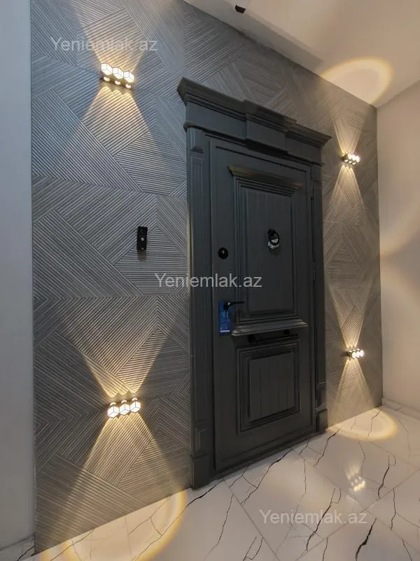 Satılır 3 otaqlı yeni tikili 130 m²