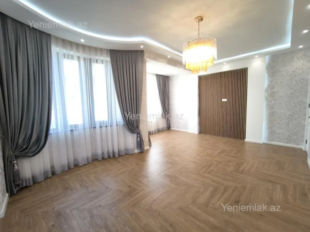 Satılır 3 otaqlı yeni tikili 130 m²