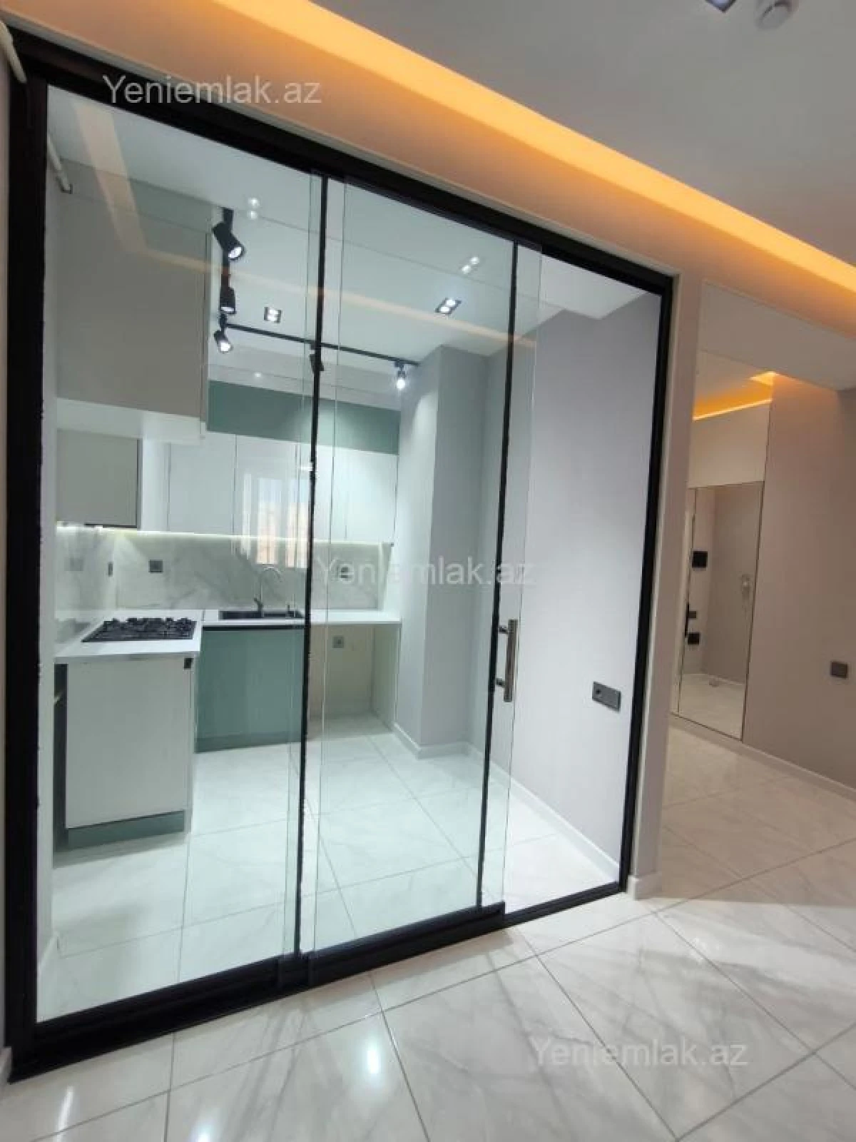 Satılır 3 otaqlı yeni tikili 87 m²