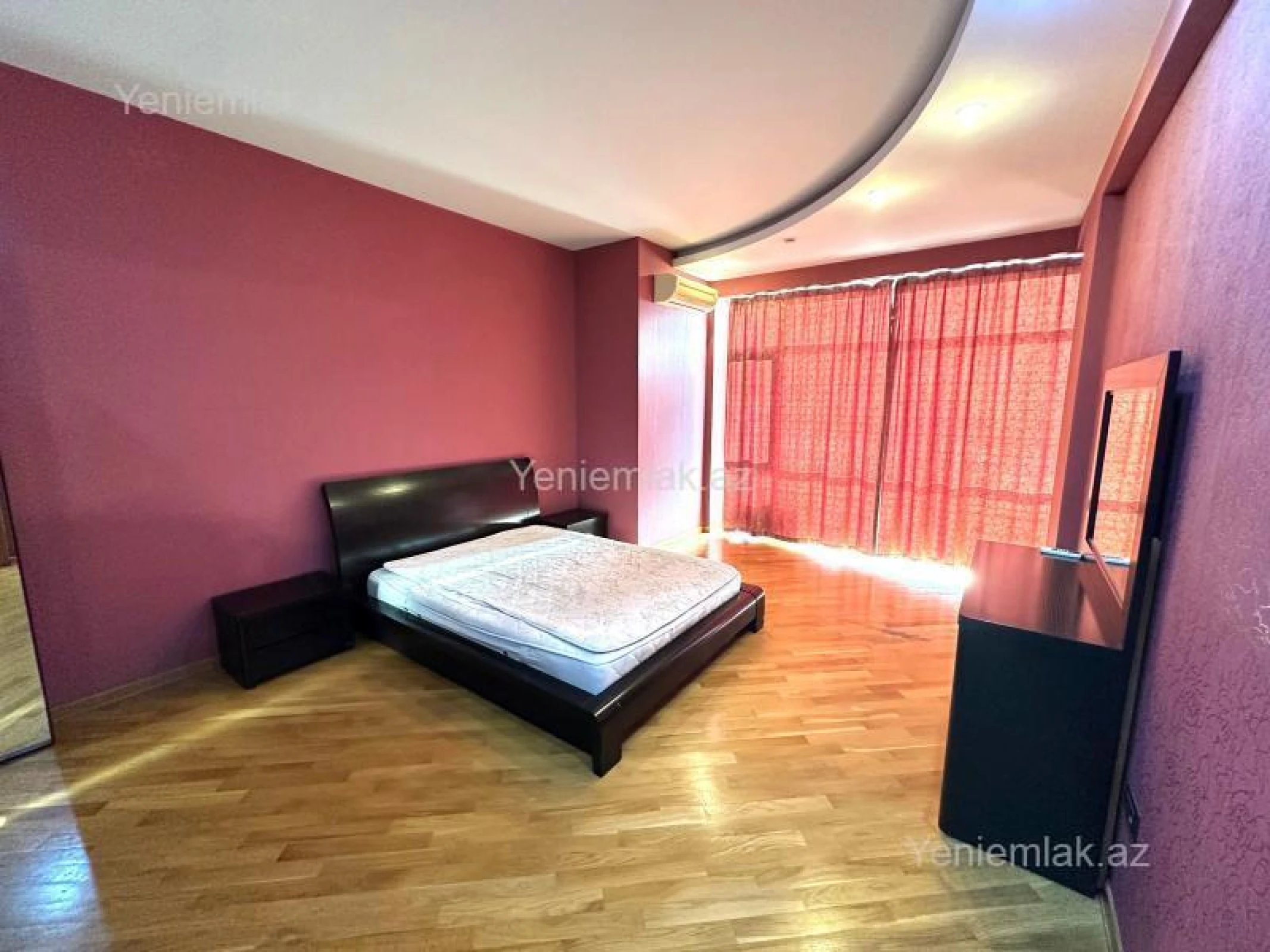 Satılır 4 otaqlı yeni tikili 190 m²