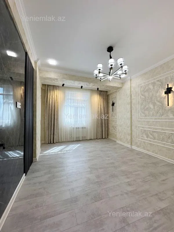 Satılır 2 otaqlı yeni tikili 75 m²
