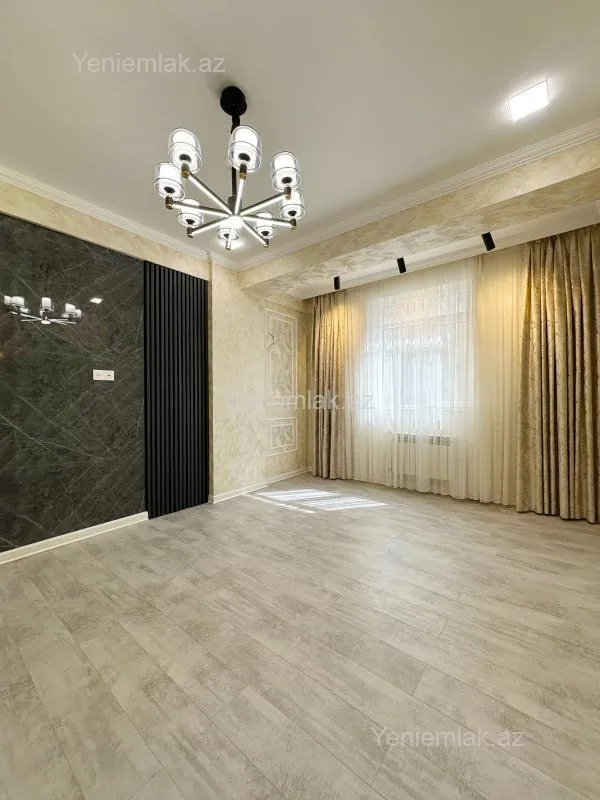 Satılır 2 otaqlı yeni tikili 75 m²