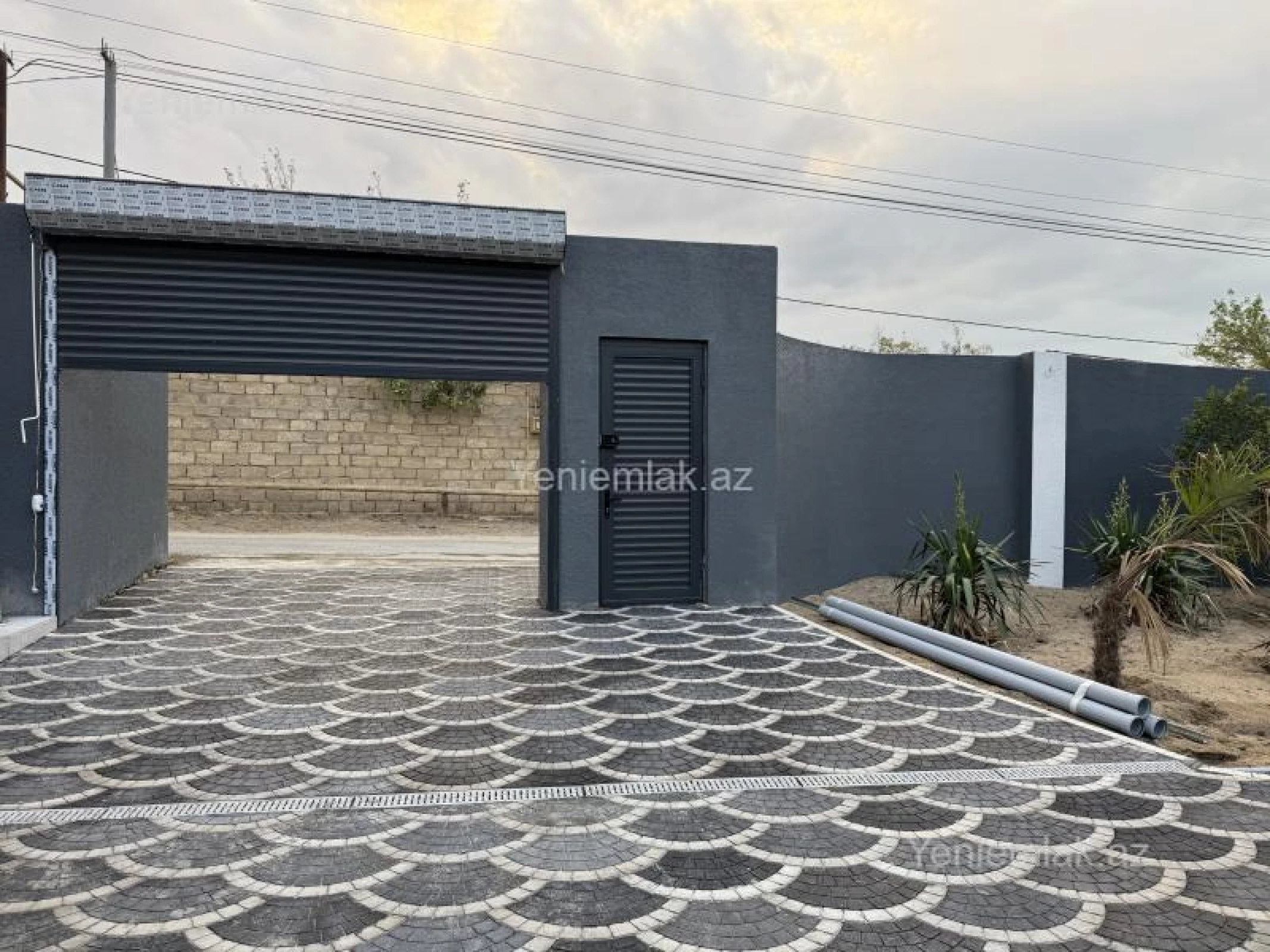 Satılır 4 otaqlı həyət evi 144 m²