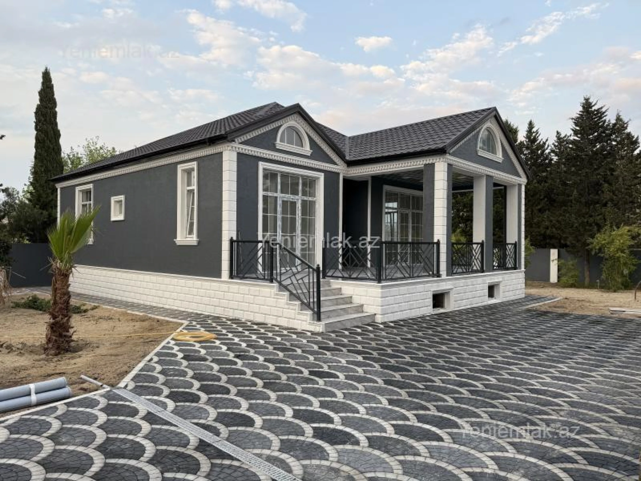 Satılır 4 otaqlı həyət evi 144 m²