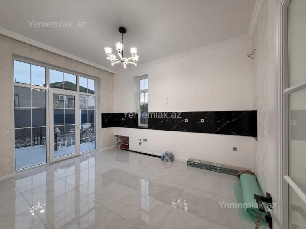 Satılır 4 otaqlı həyət evi 144 m²