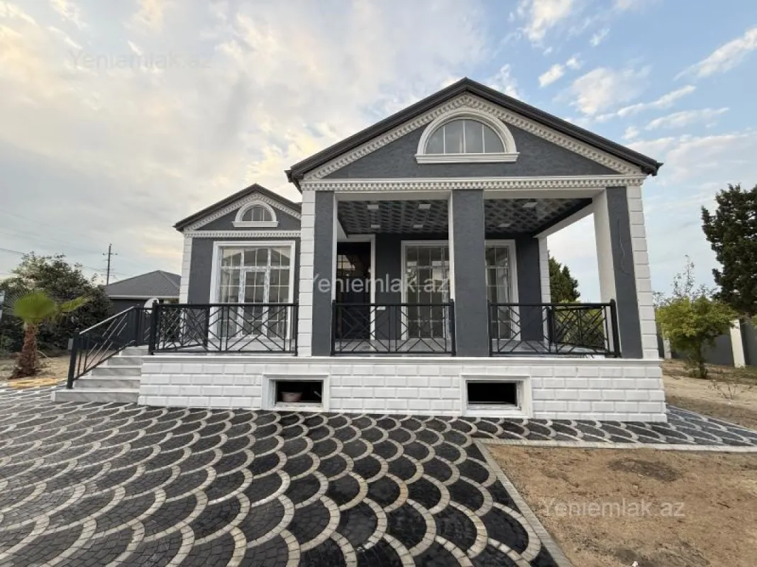 Satılır 4 otaqlı həyət evi 144 m²