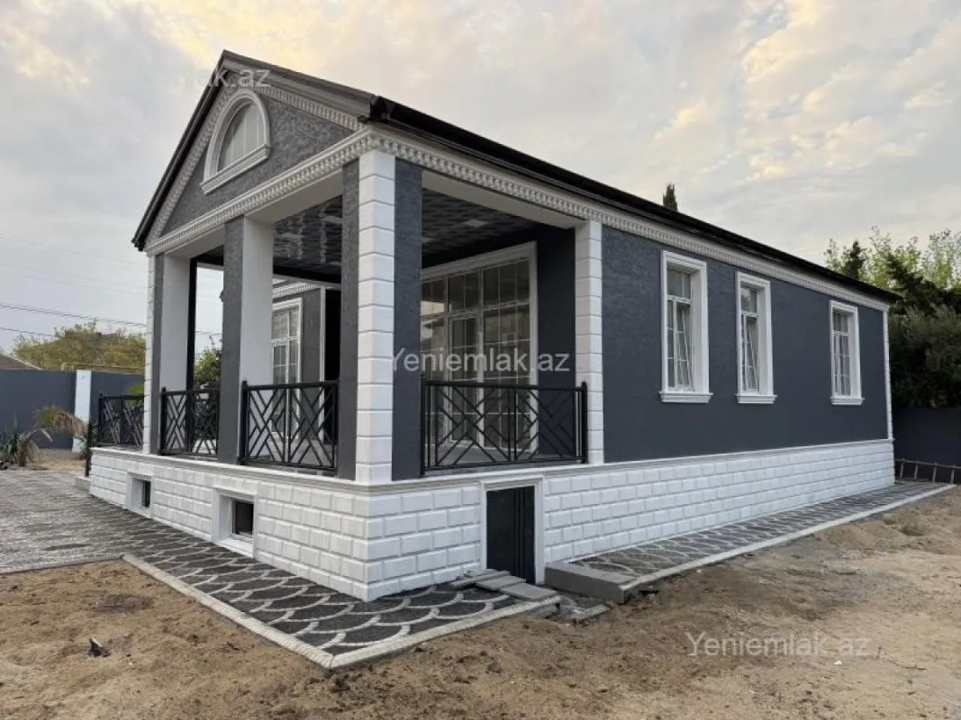 Satılır 4 otaqlı həyət evi 144 m²