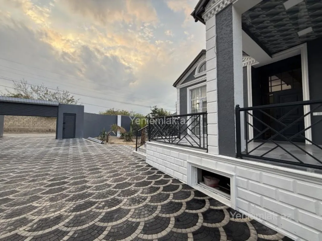 Satılır 4 otaqlı həyət evi 144 m²