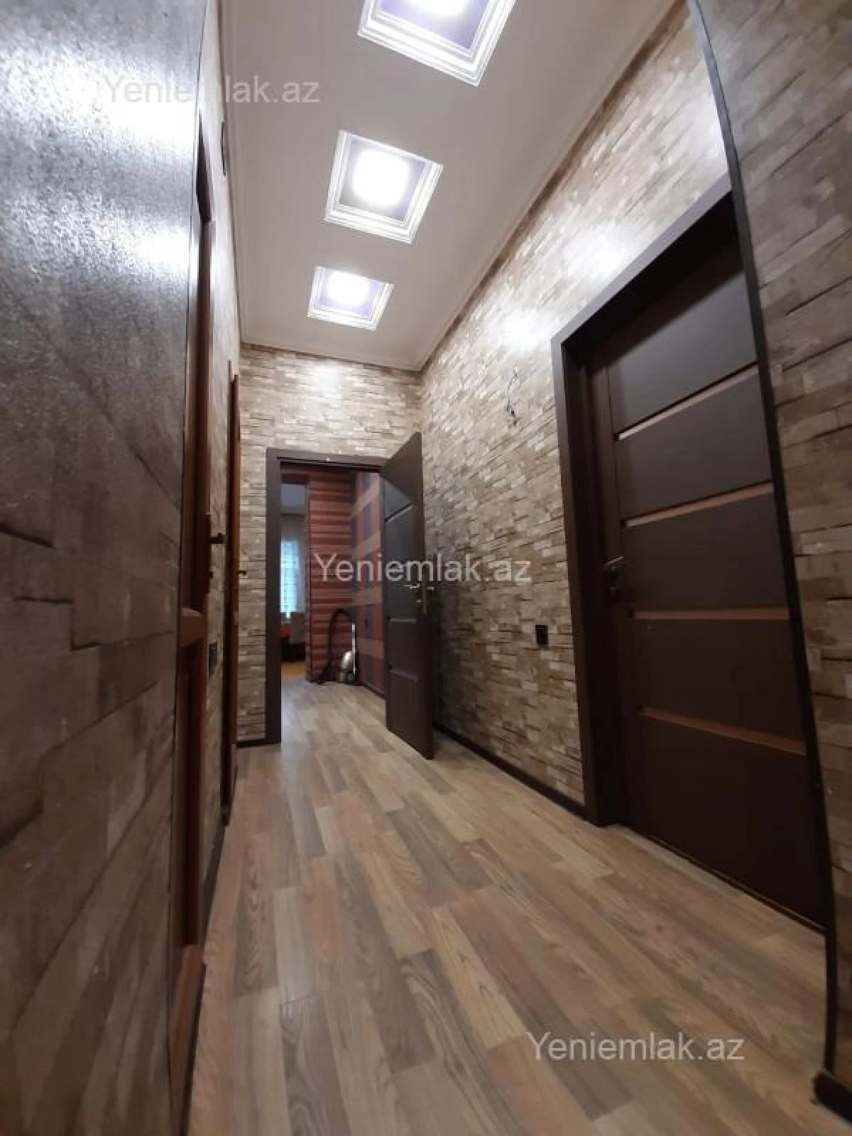 Satılır 3 otaqlı köhnə tikili 90 m²