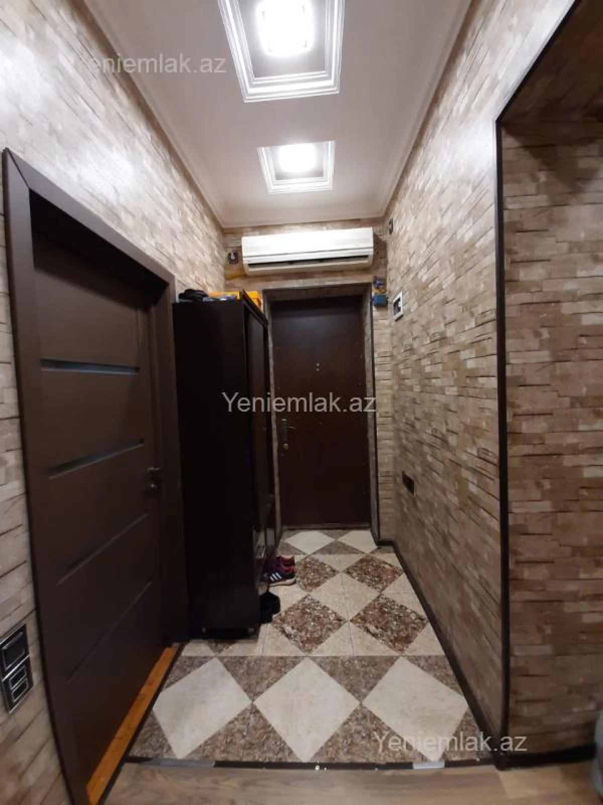 Satılır 3 otaqlı köhnə tikili 90 m²
