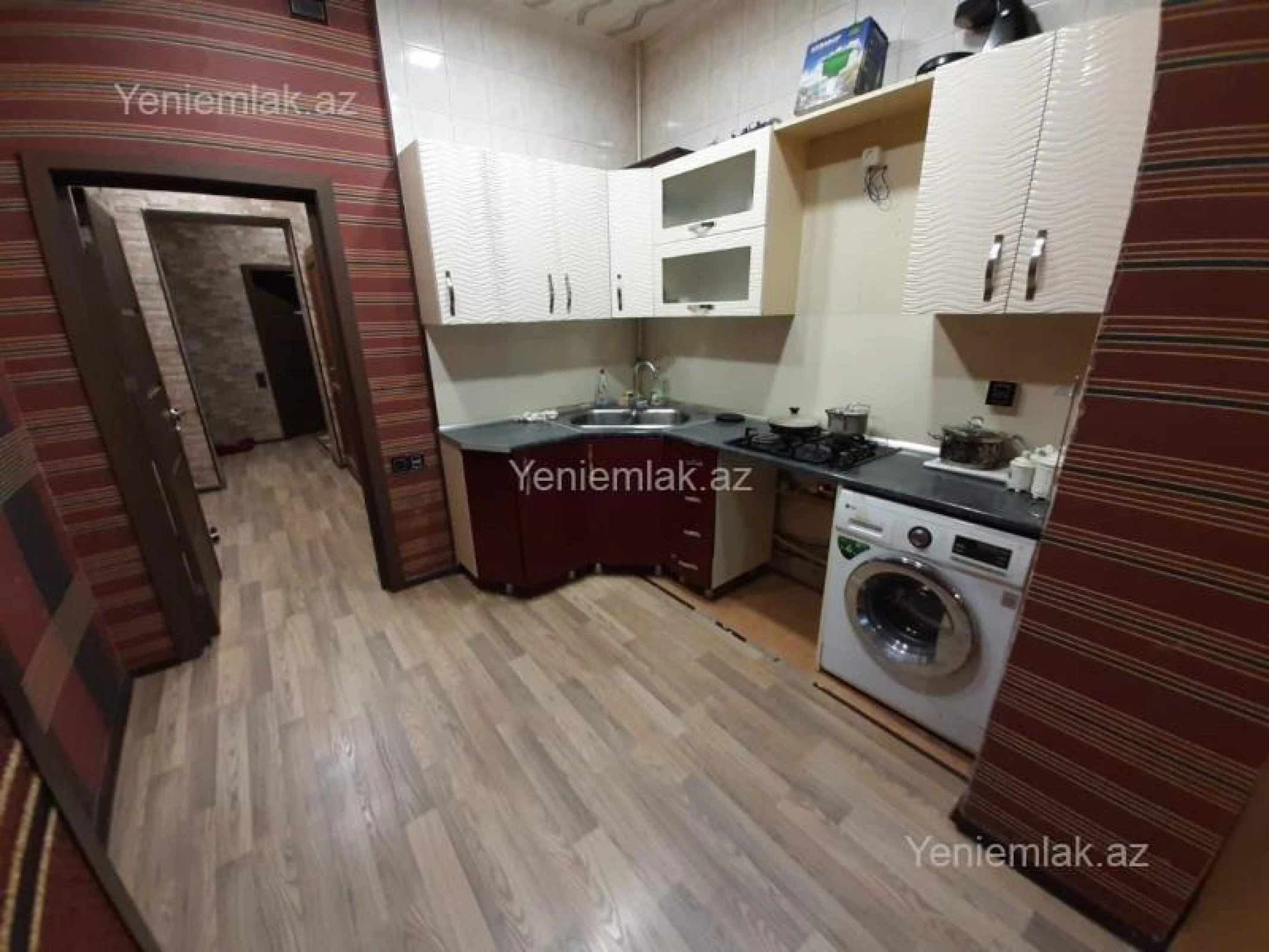 Satılır 3 otaqlı köhnə tikili 90 m²