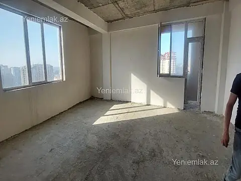 Satılır 5 otaqlı yeni tikili 185 m²