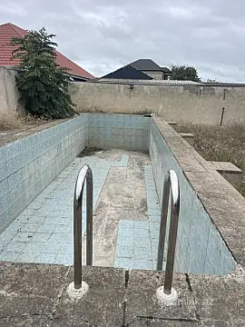 Satılır 6 otaqlı həyət evi 250 m²