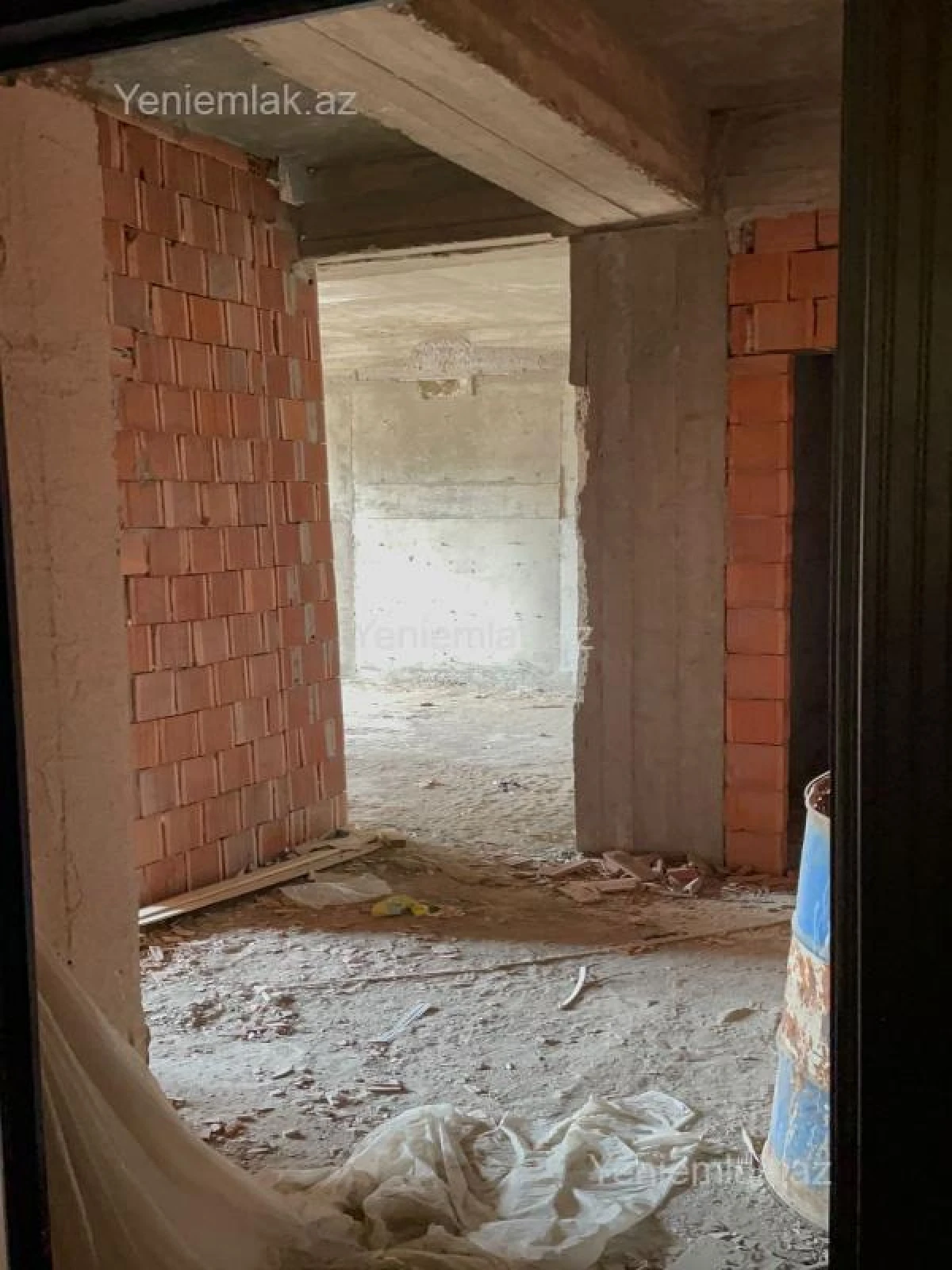 Satılır 2 otaqlı yeni tikili 85.8 m²