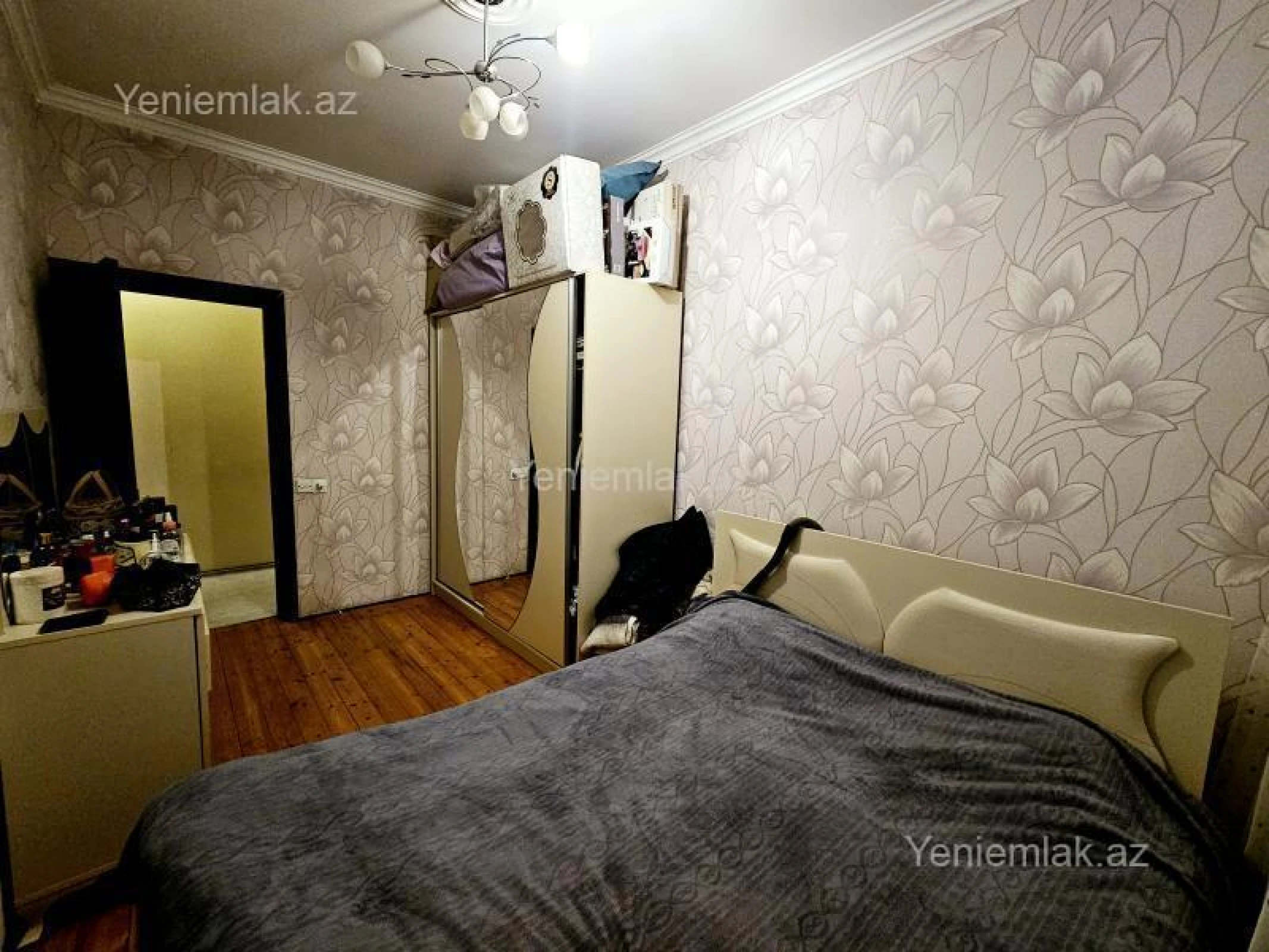 Satılır 2 otaqlı yeni tikili 60 m²